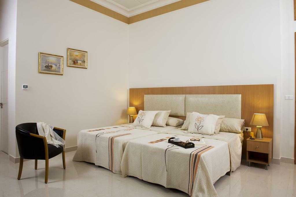 Liqaa Hotel Bejrút Kültér fotó